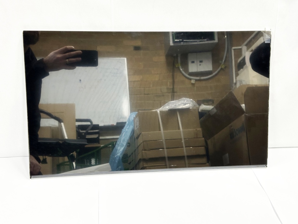 Emberglow 660 LCD screen 27"